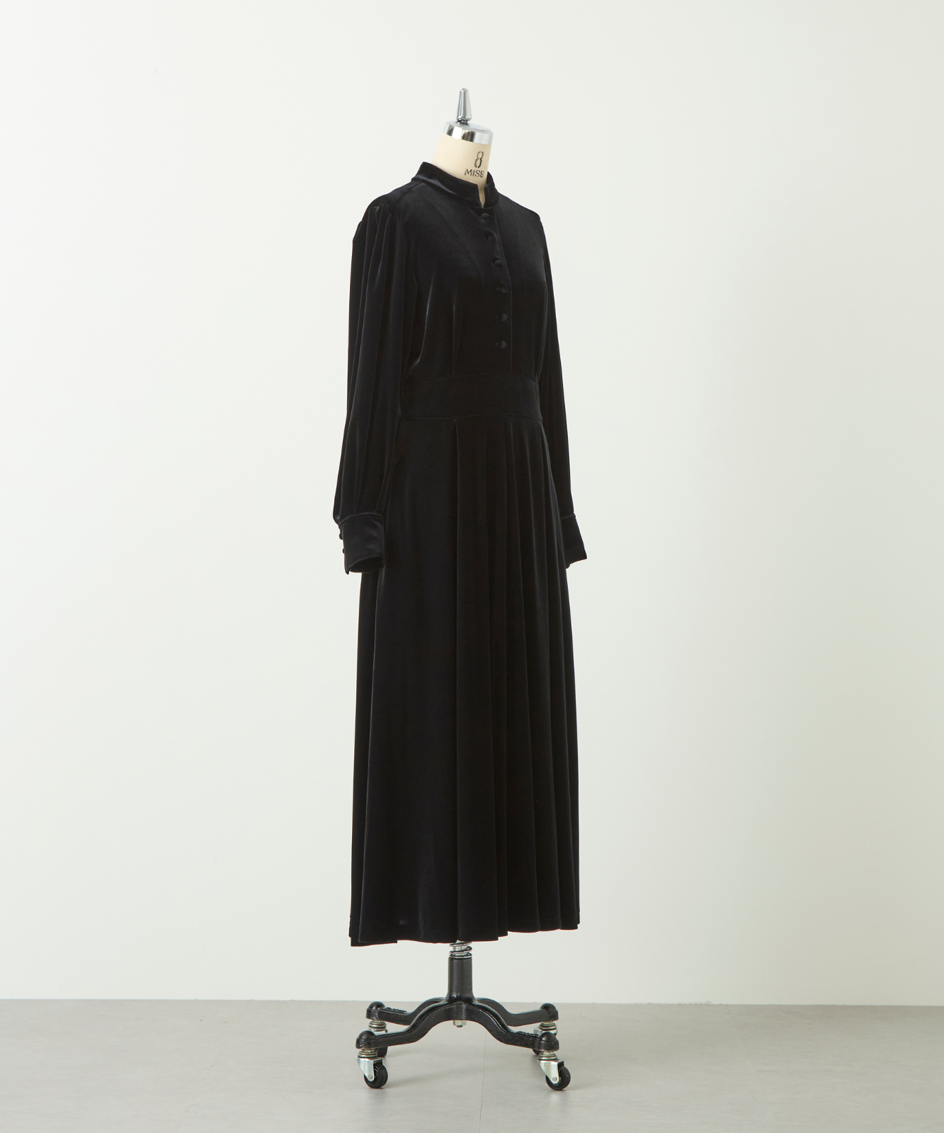≪通常販売≫【THE DRESS #57】velour front button dress(ベロアフロントボタンドレス)