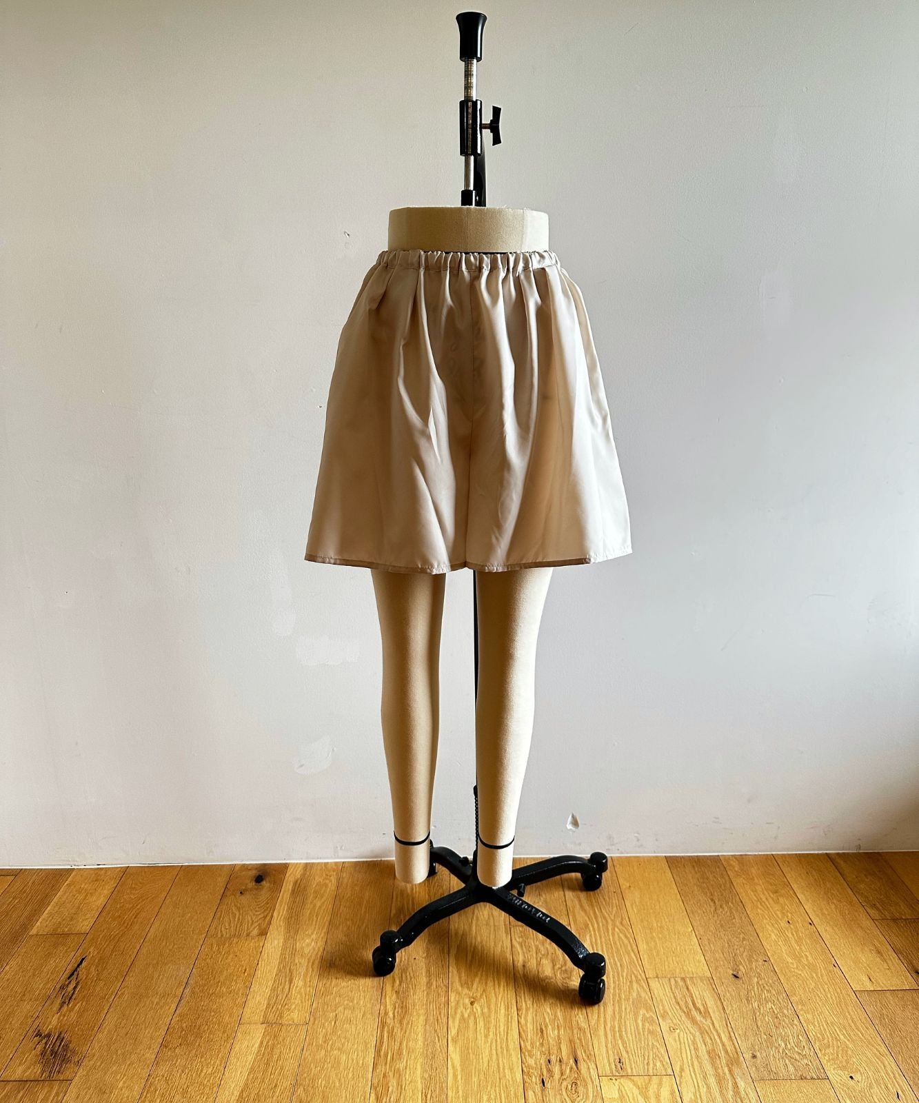 ≪在庫販売≫petti tuck pants（ペチタックパンツ）