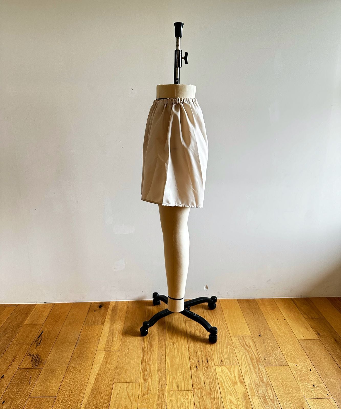 ≪在庫販売≫petti tuck pants（ペチタックパンツ）