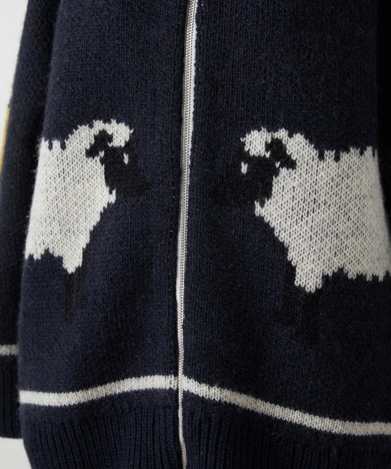 ≪通常販売≫“sheep is coming to town” jumper
