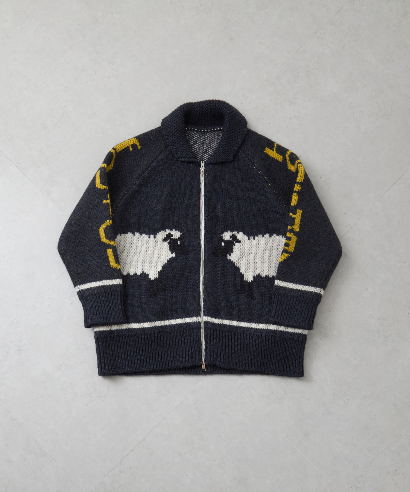 ≪通常販売≫“sheep is coming to town” jumper
