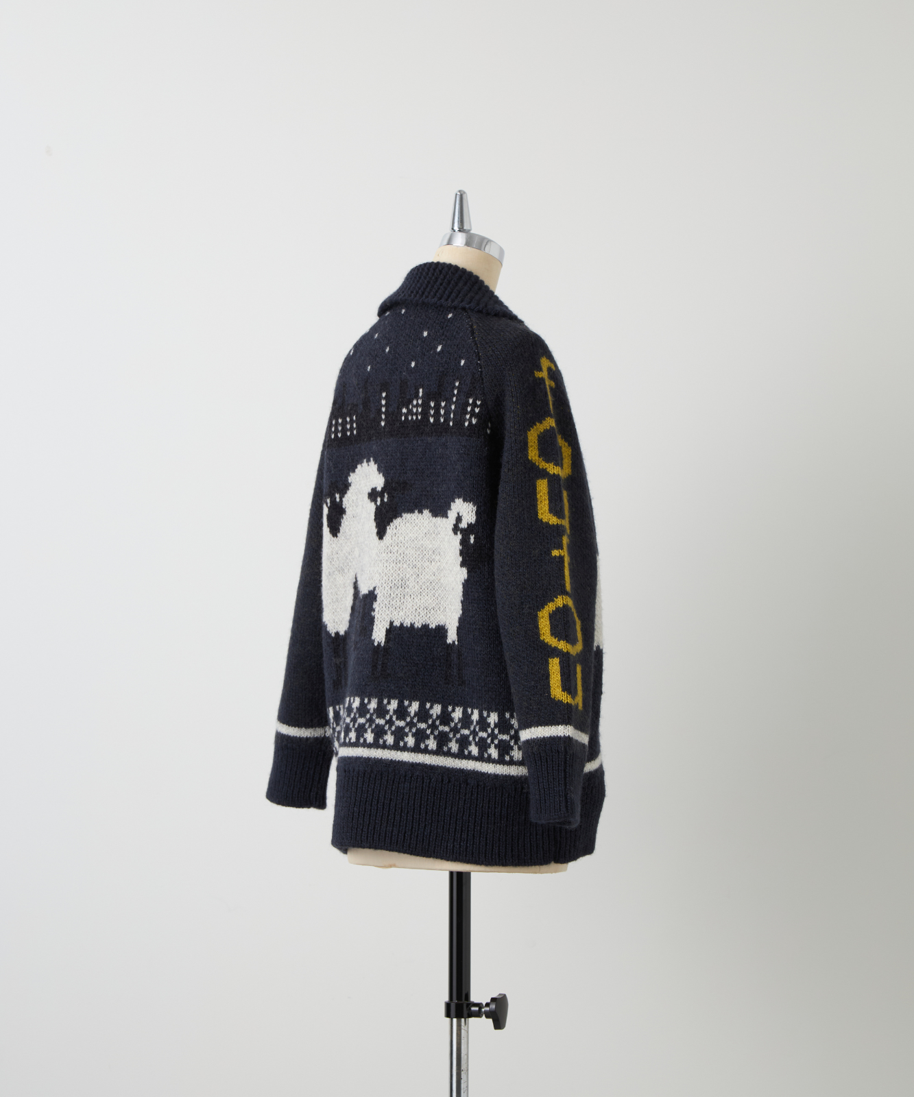 ≪通常販売≫“sheep is coming to town” jumper