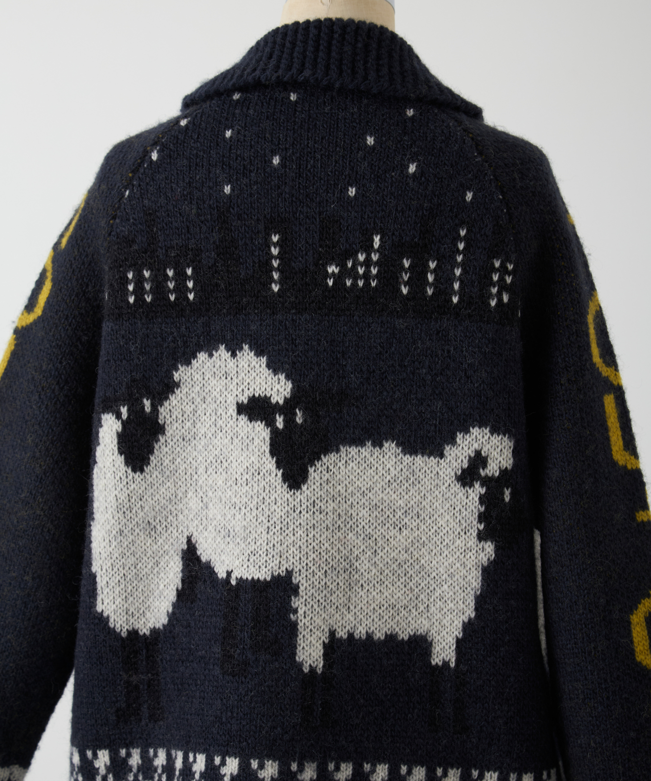 ≪通常販売≫“sheep is coming to town” jumper
