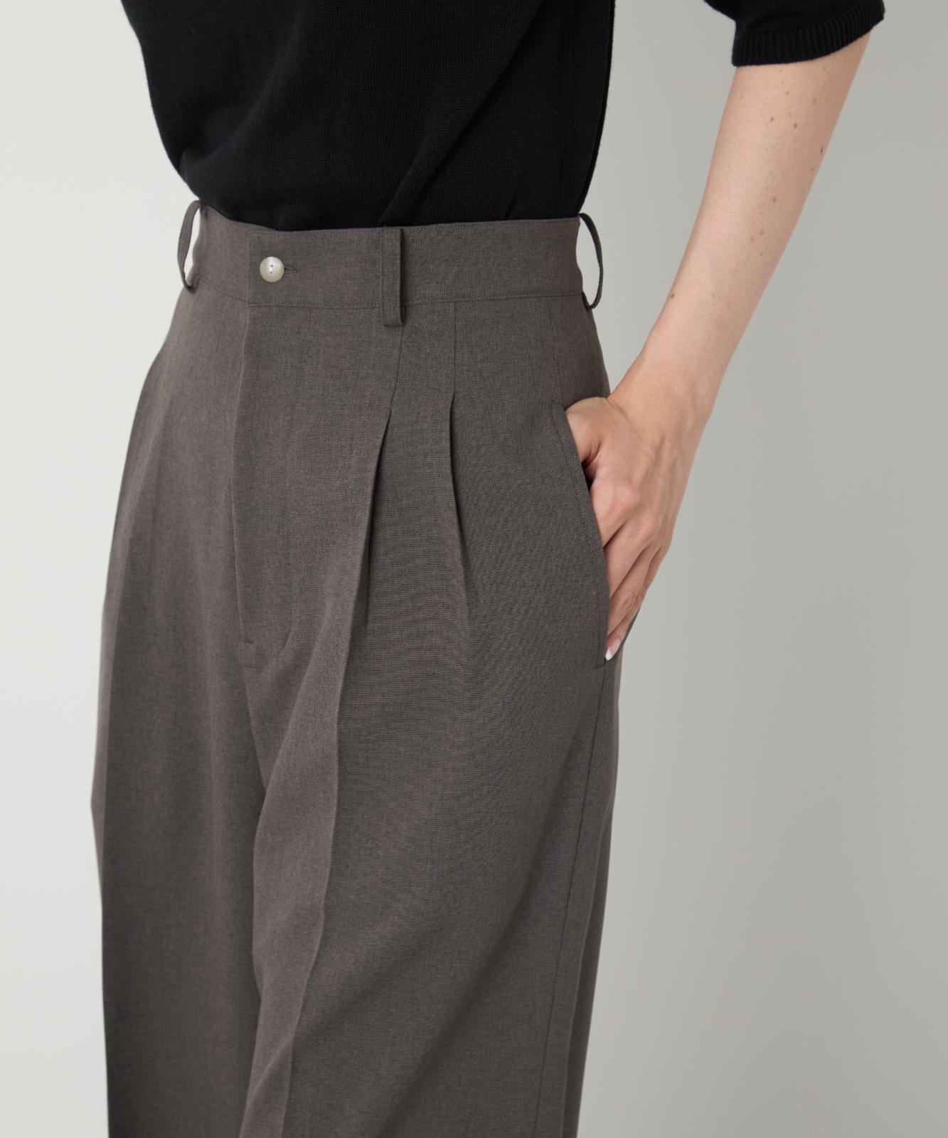 ≪通常販売≫two tuck slacks(ツータックスラックス)≪2025年5月30日15:00販売開始≫