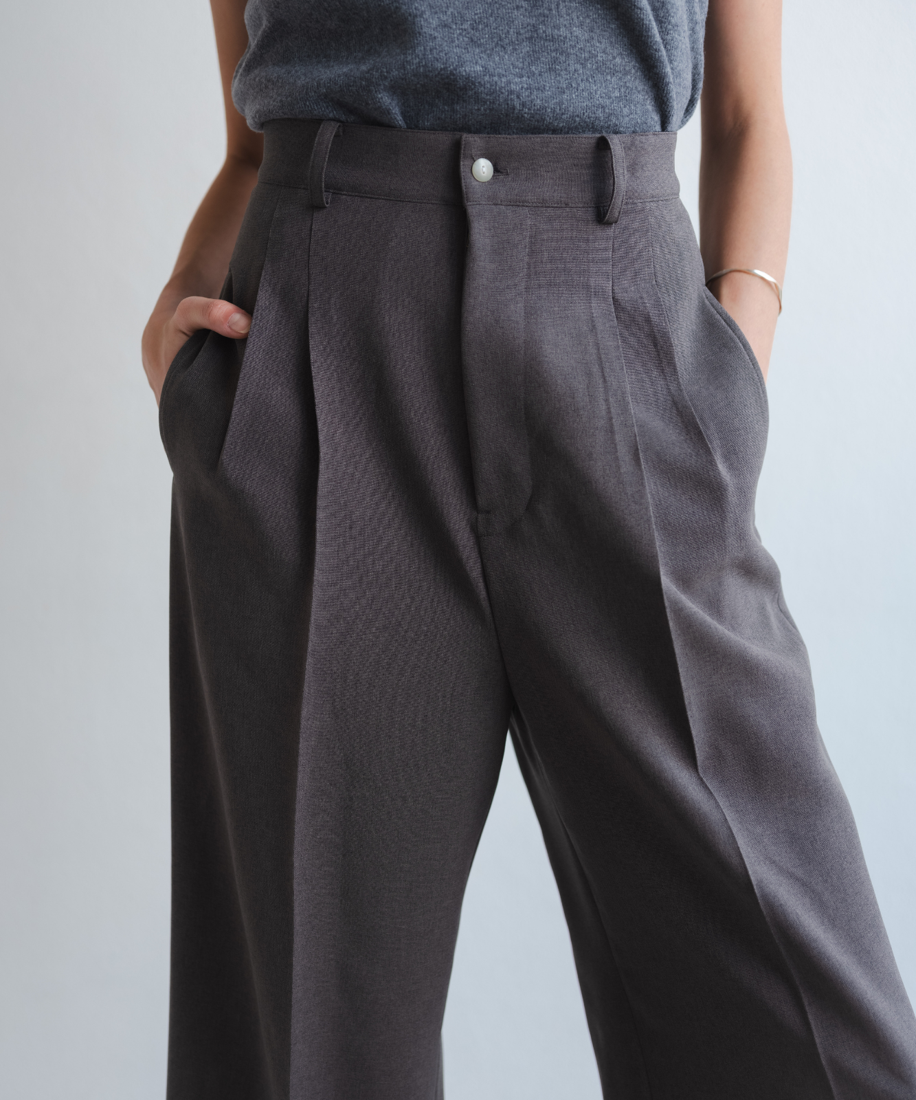 ≪通常販売≫two tuck slacks(ツータックスラックス)≪2025年5月30日15:00販売開始≫