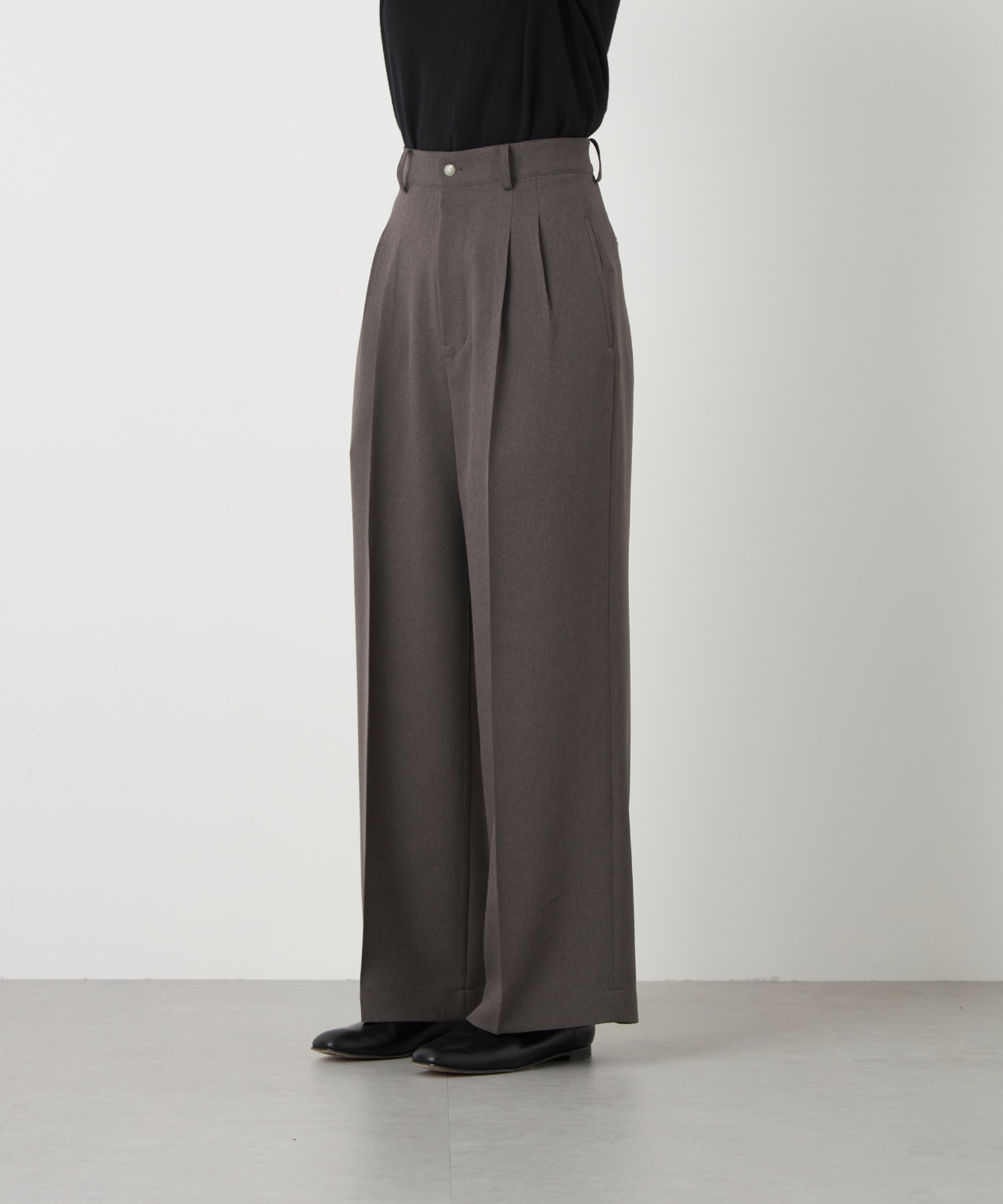 ≪通常販売≫two tuck slacks(ツータックスラックス)≪2025年5月30日15:00販売開始≫