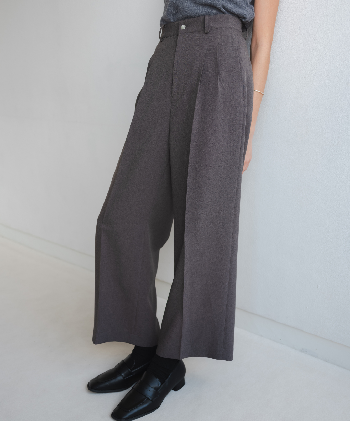 ≪通常販売≫two tuck slacks(ツータックスラックス)≪2025年5月30日15:00販売開始≫