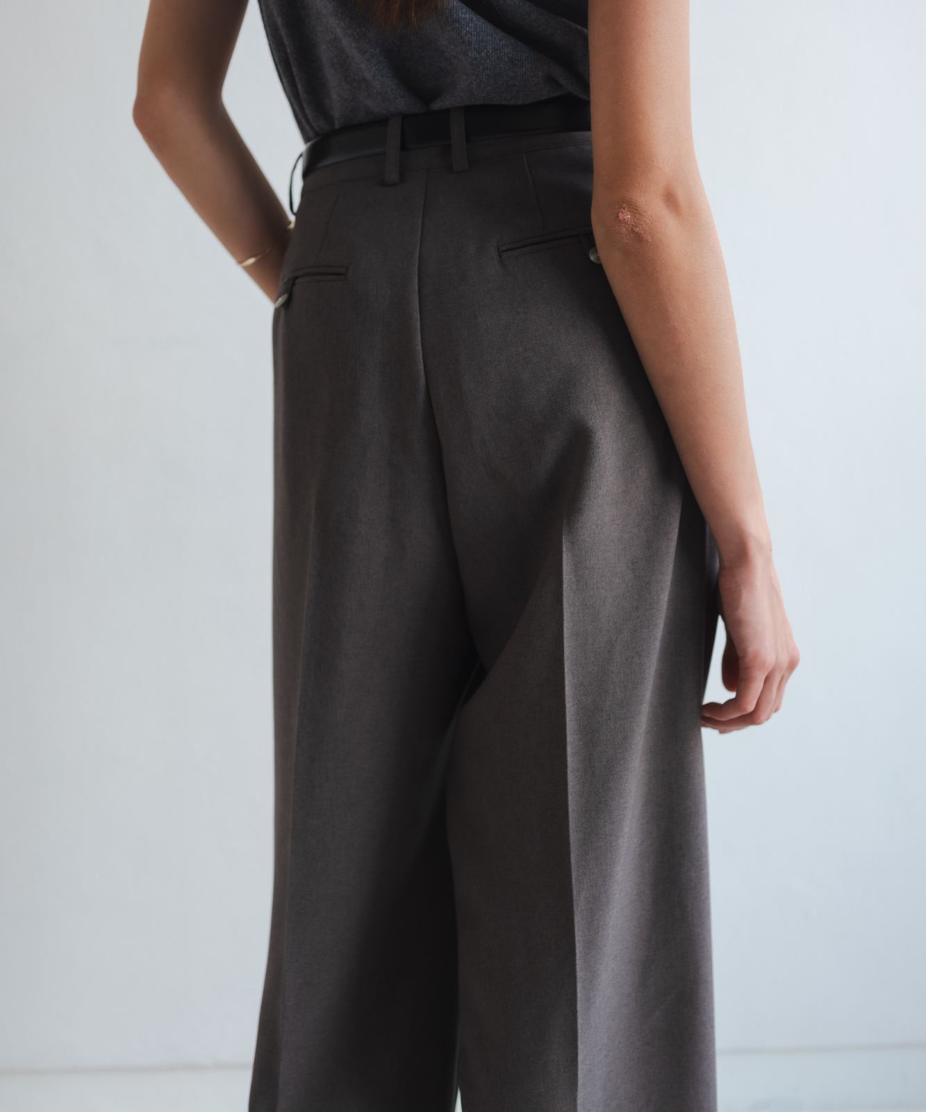 ≪通常販売≫two tuck slacks(ツータックスラックス)≪2025年5月30日15:00販売開始≫
