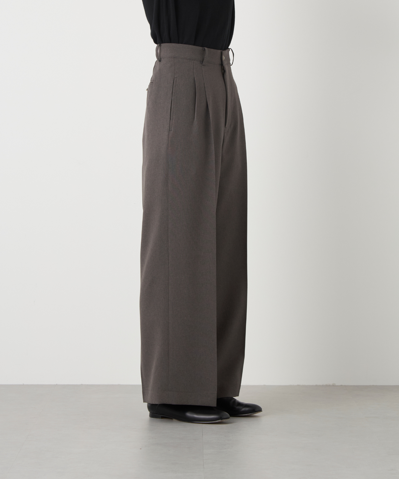 ≪通常販売≫two tuck slacks(ツータックスラックス)≪2025年5月30日15:00販売開始≫