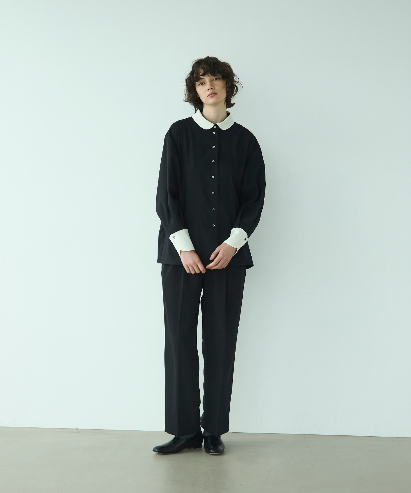 ≪通常販売≫round bicolor toro blouse(ラウンドバイカラートロブラウス)≪2025年9月3日15:00販売開始≫