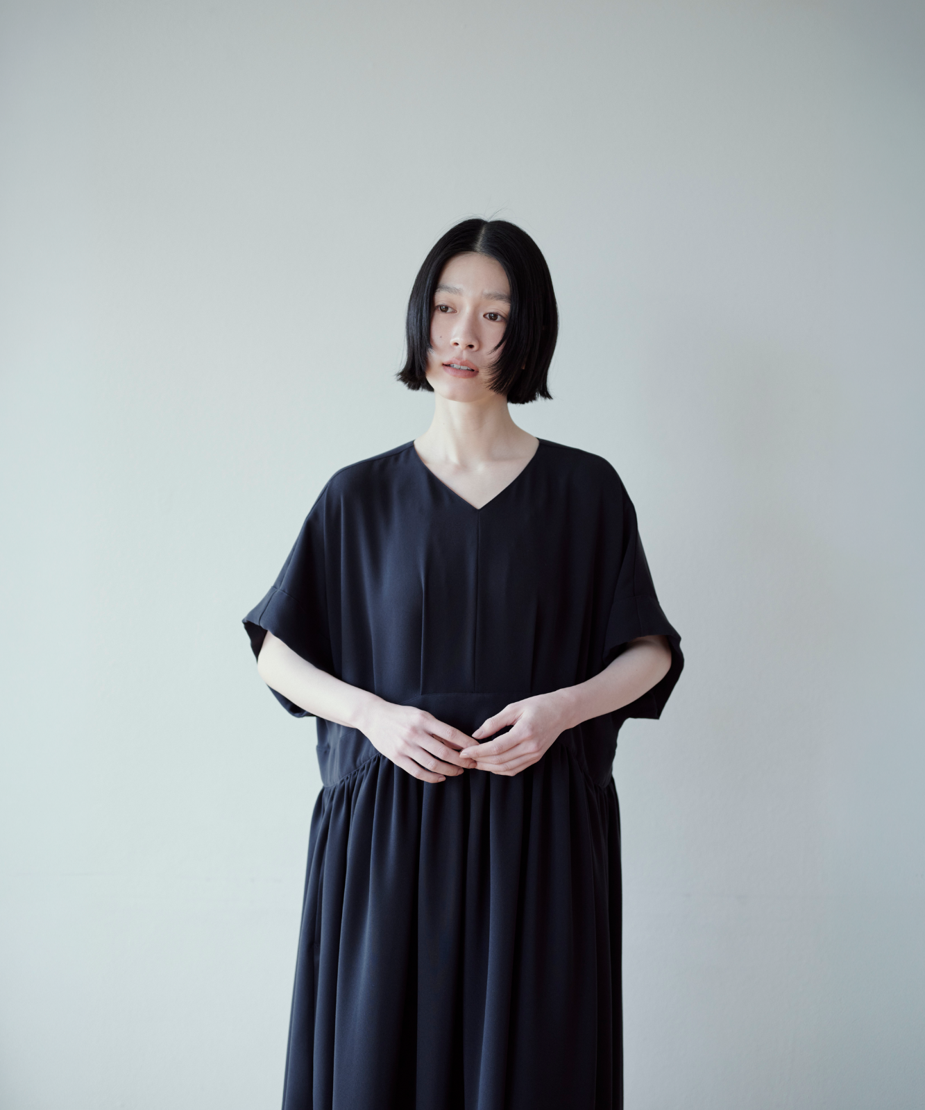 ≪通常販売≫v neck easy gather dress （Vネックイージーギャザー