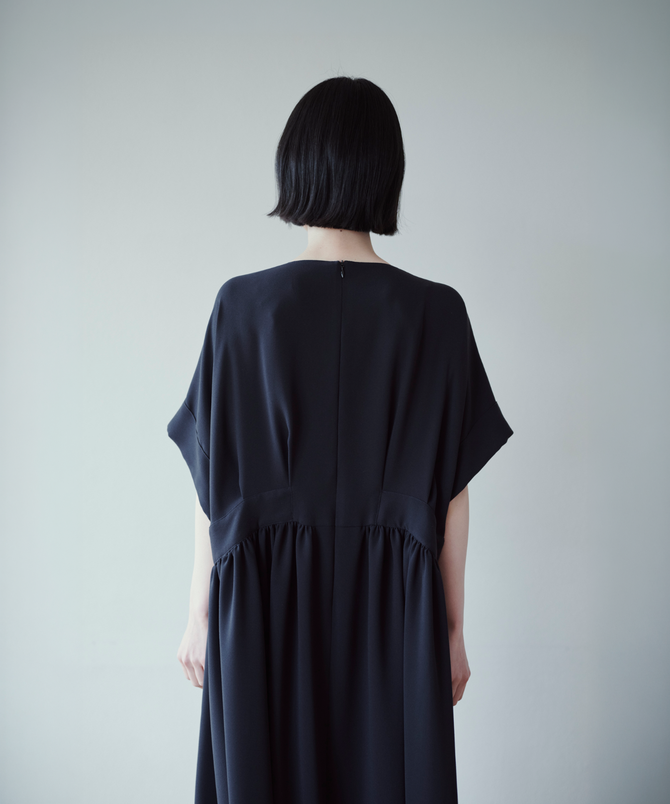 ≪通常販売≫v neck easy gather dress (Vネックイージーギャザードレス)≪2026年05月8日12:00販売開始≫