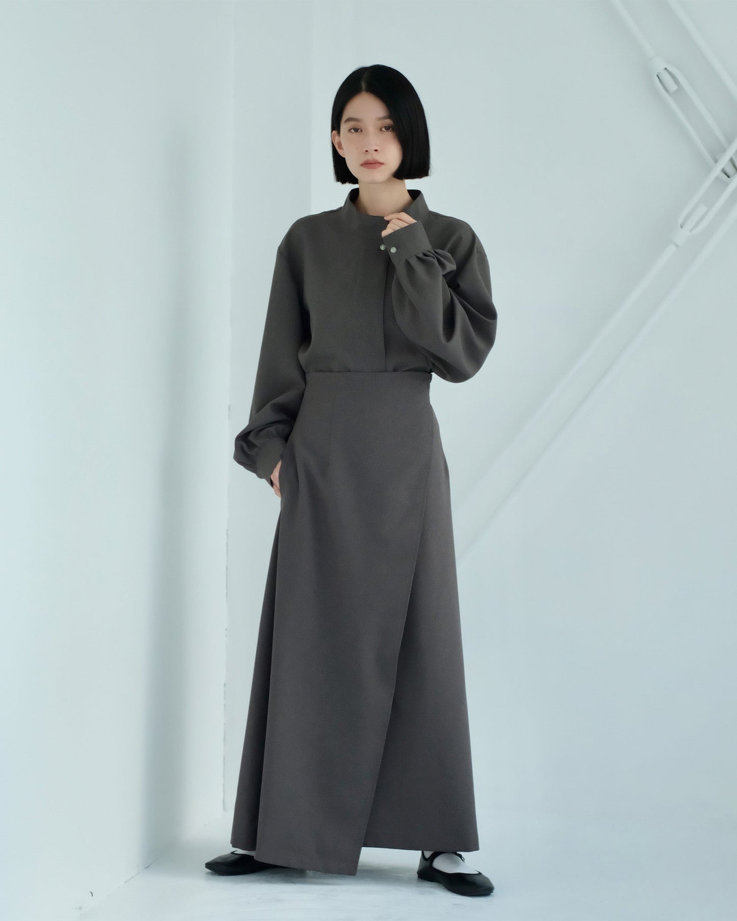 ≪予約販売≫high neck blouse(ハイネックブラウス)≪2023年8月14日19:00販売開始≫≪2023年10月下旬発送予定≫