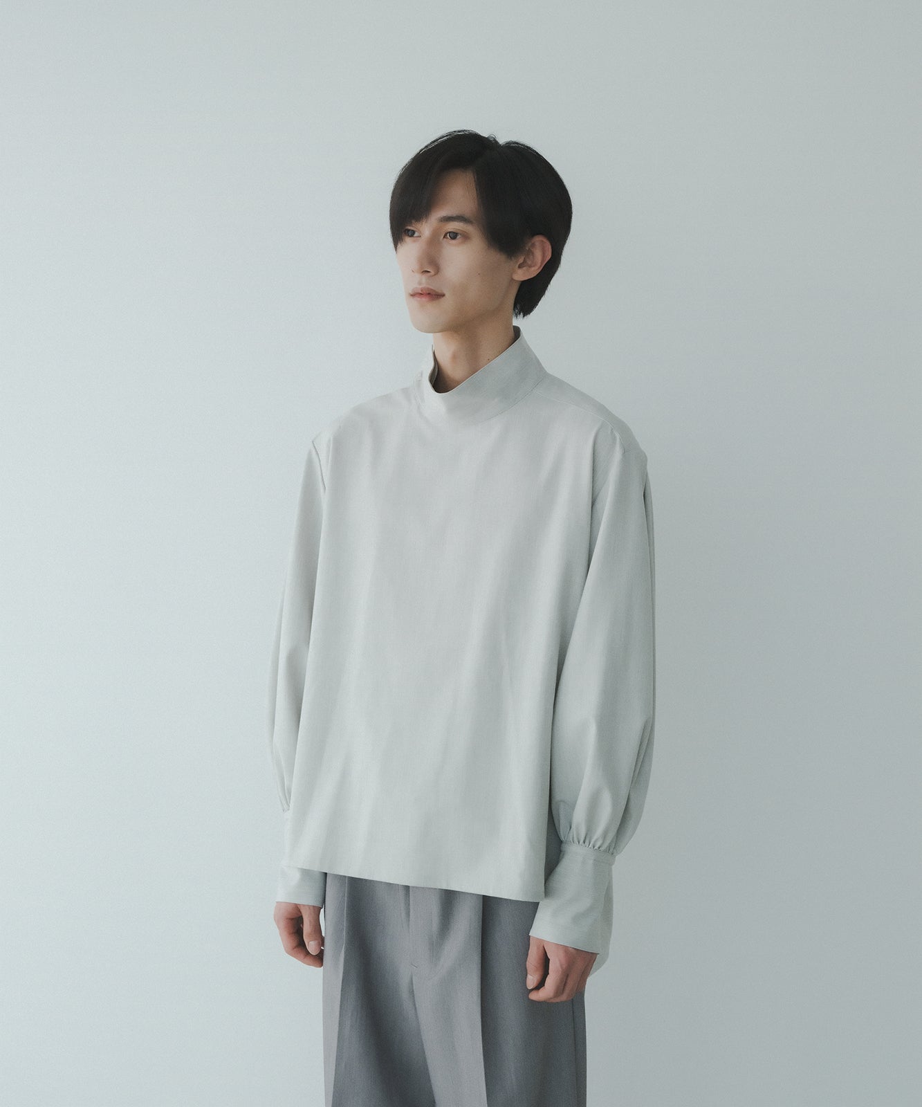 ≪予約販売≫【Men's】high neck flap blouse(ハイネックフラップブラウス)≪2023年9月1日15:00販売開始≫≪2023年11月下旬発送予定≫
