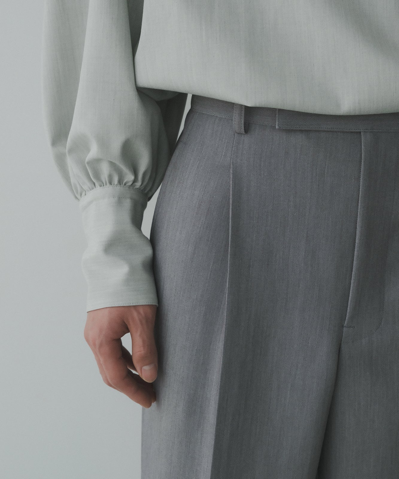 ≪在庫販売≫【Men's】double cloth straight slacks(ダブルクロスストレートスラックス)≪2023年6月7日21:00販売開始≫