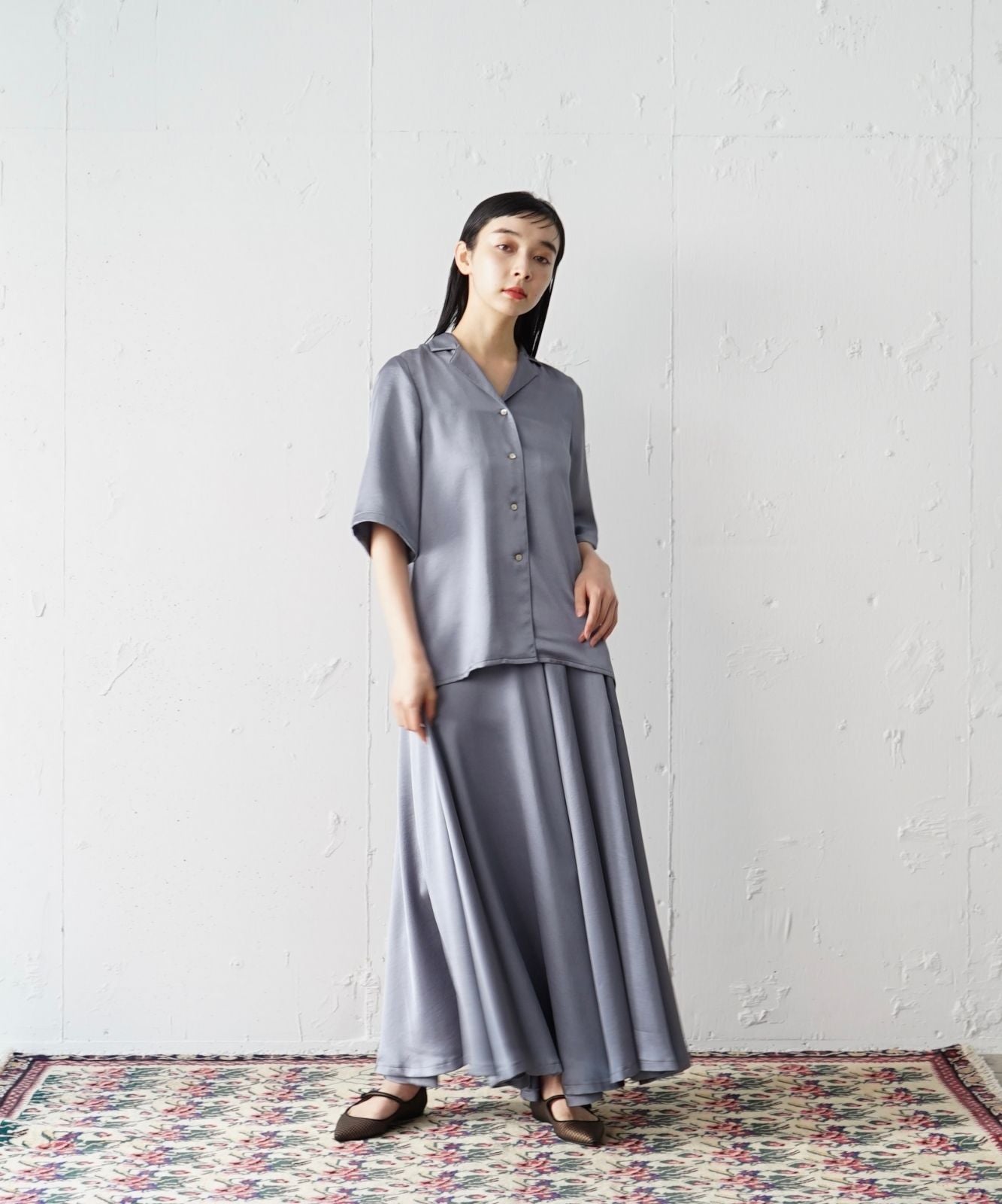 ≪在庫販売≫open collar satin blouse(オープンカラーサテンブラウス)
