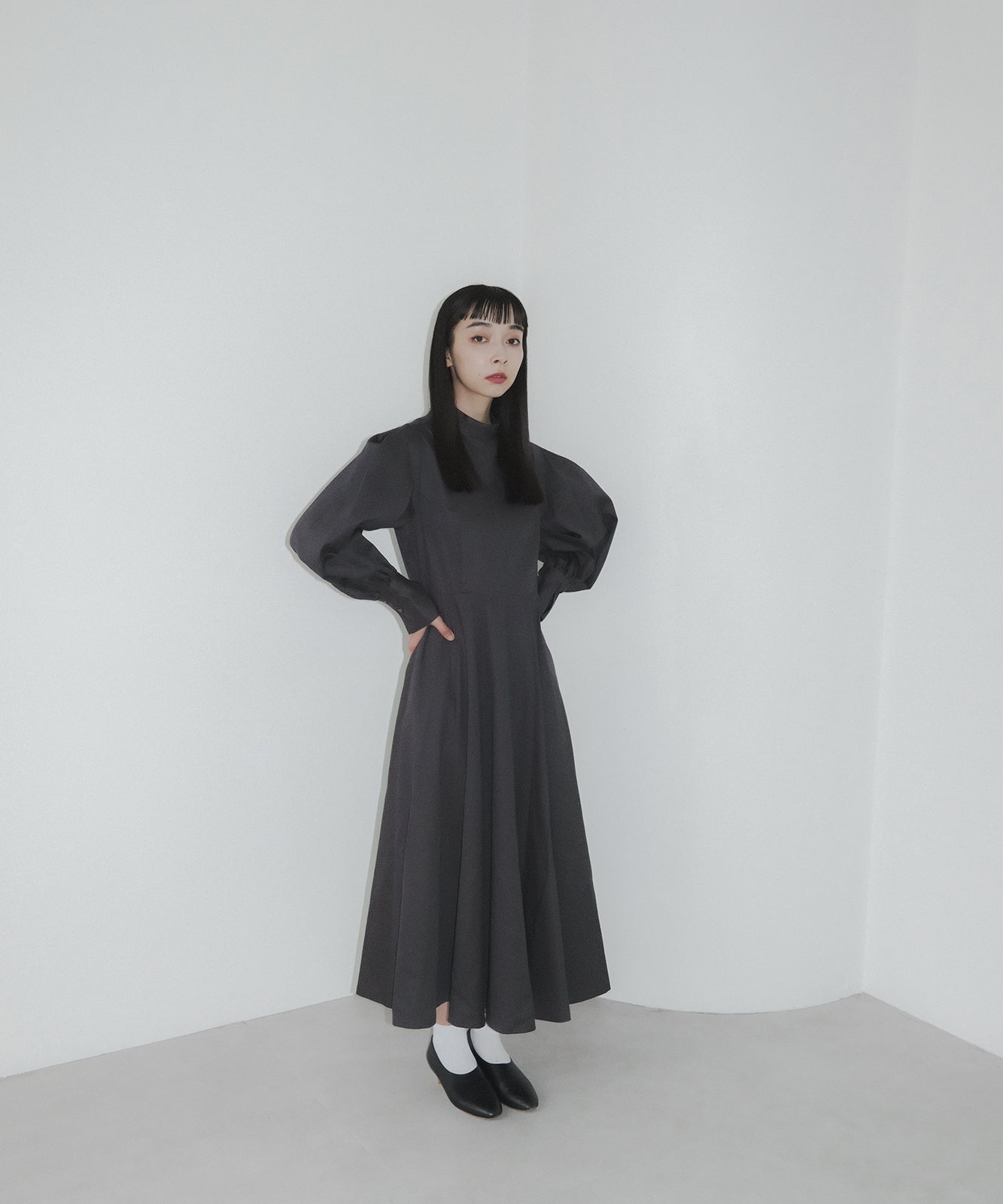 ≪在庫販売≫high neck sode powan onepiece（ハイネック袖ぽわんワンピース）