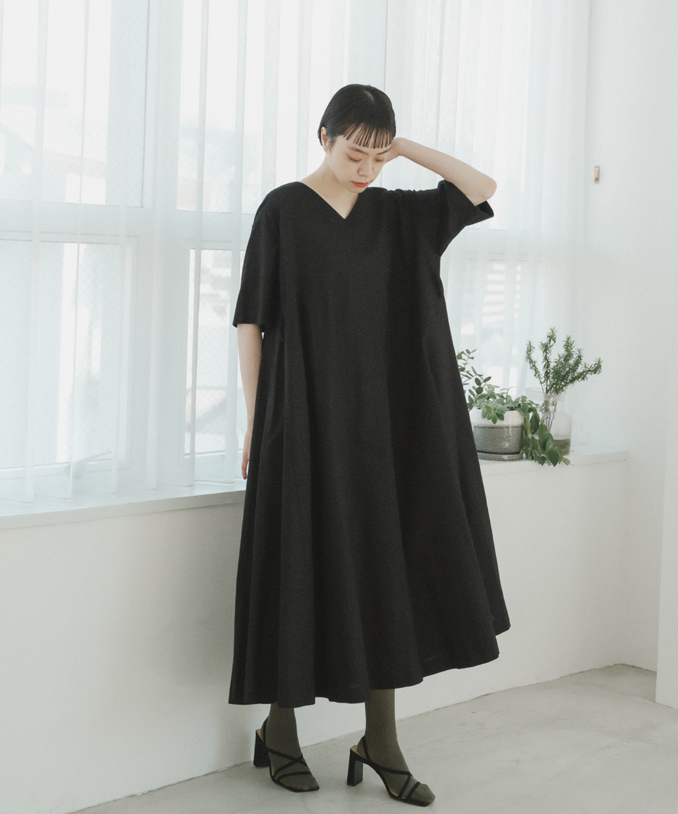≪在庫販売≫【THE DRESS #36】black linen dress（ブラックリネンドレス）≪2023年8月4日19:00販売開始≫