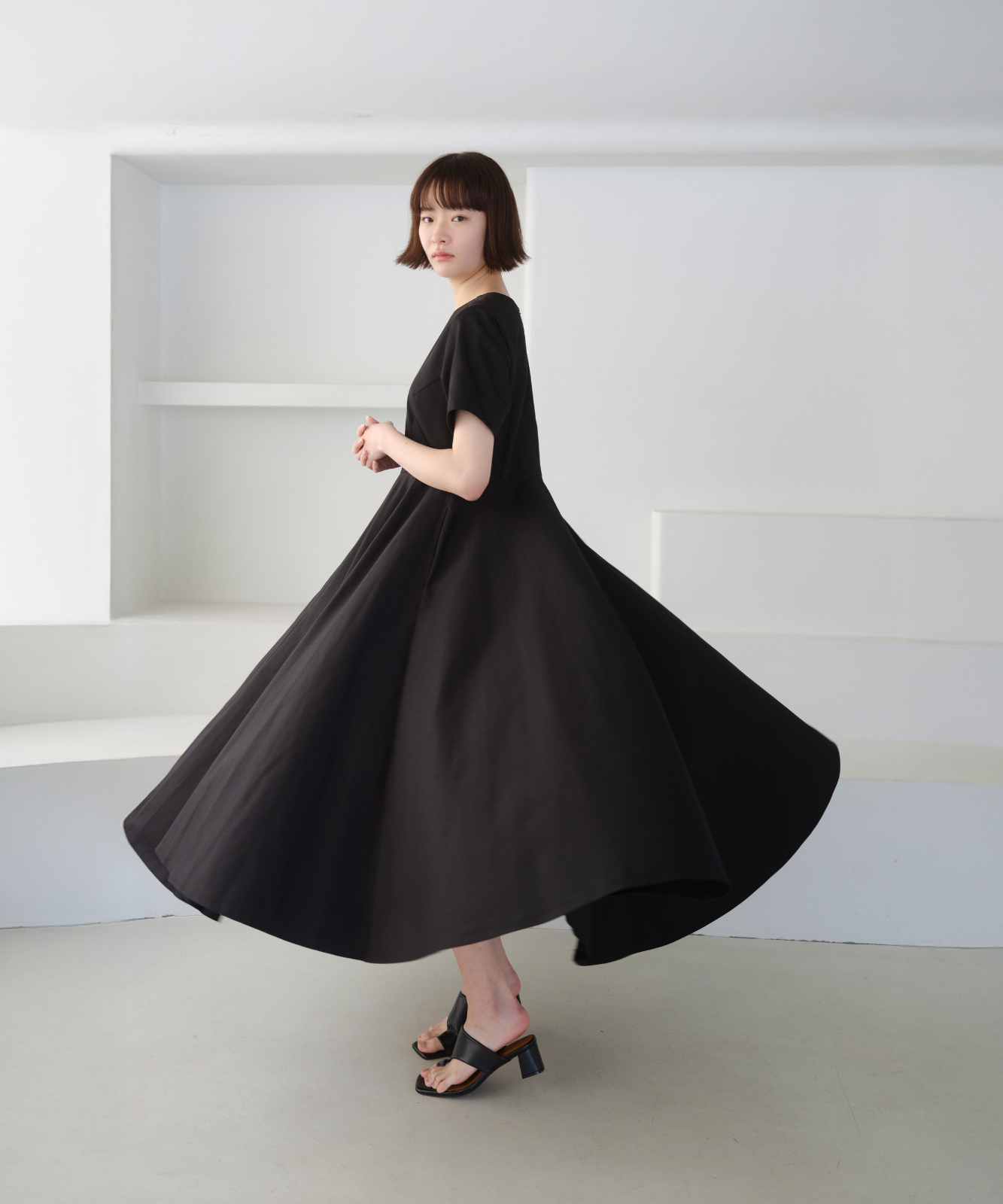 ≪通常販売≫【THE DRESS #00】black flare onepiece（ブラックフレアワンピース）