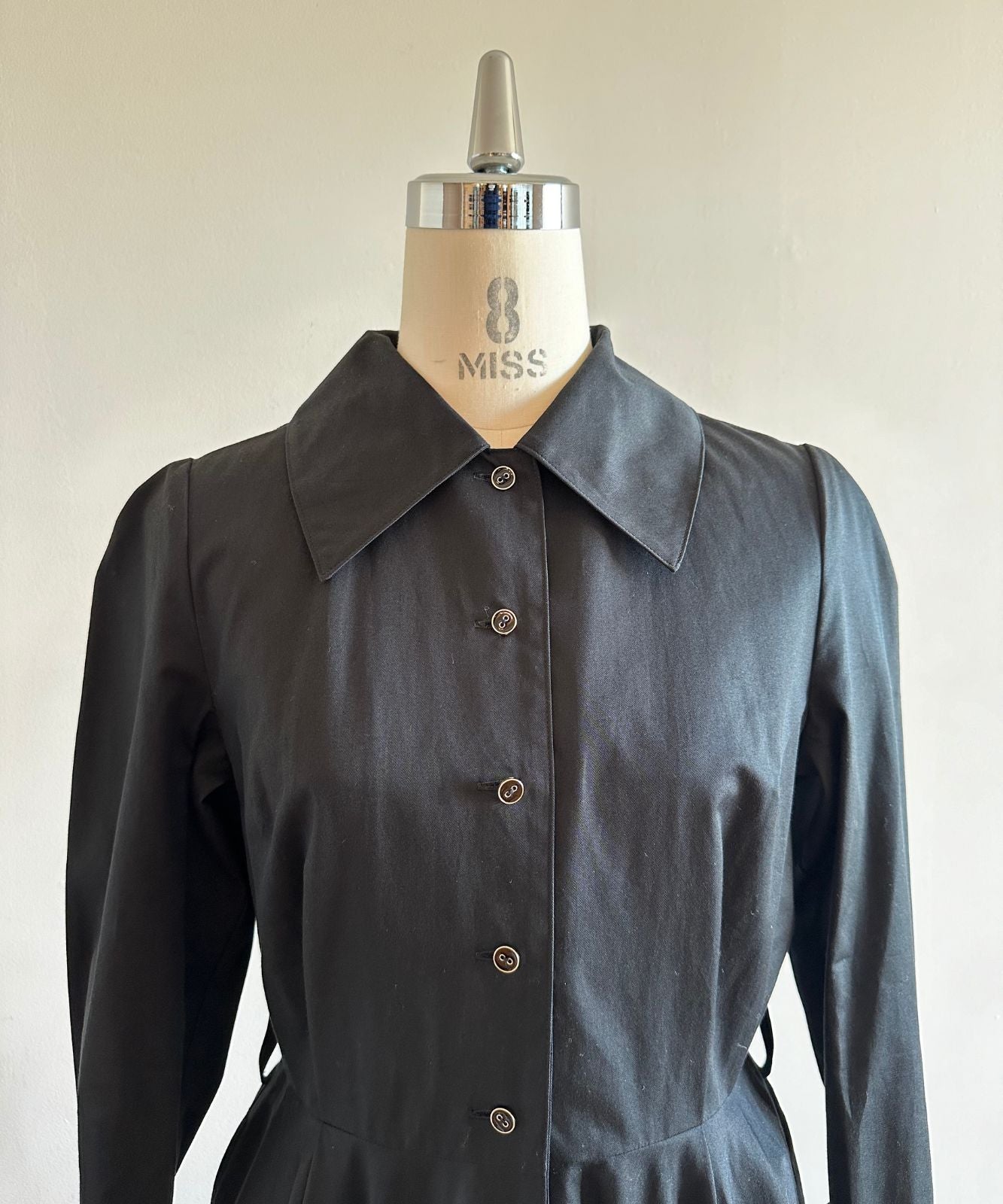 ≪在庫販売≫【THE DRESS #18】big collar black button dress（ビッグ 