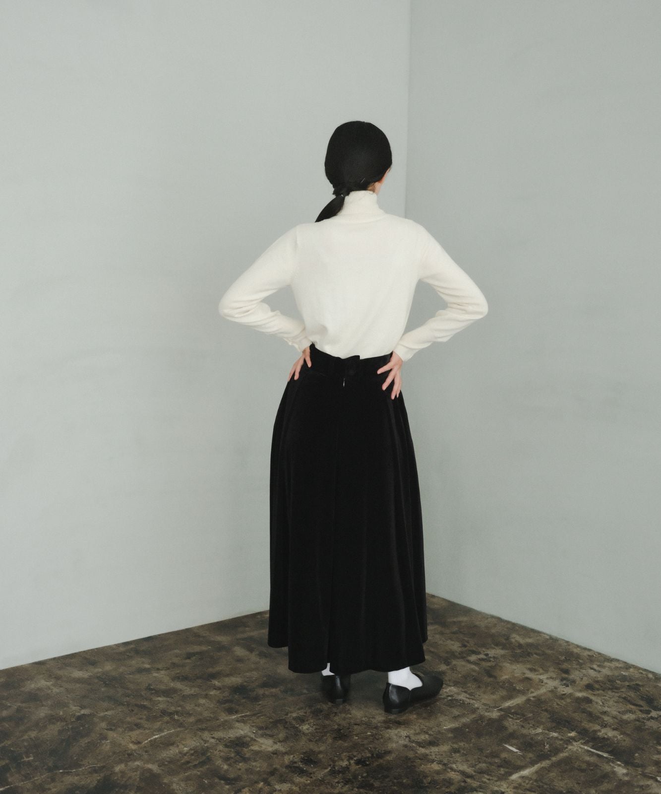 ≪予約販売≫【THE DRESS #25】velour flare skirt（ベロアフレアスカート）≪2023年9月1日15:00販売開始≫≪2023年11月下旬発送予定≫
