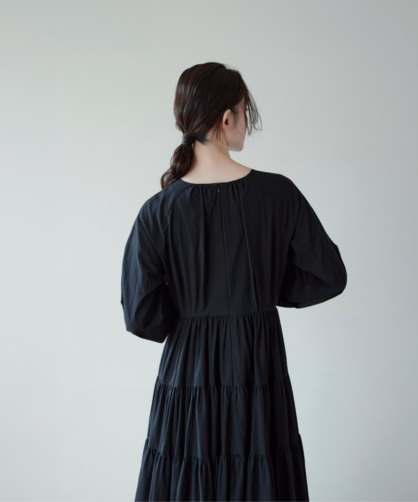 ≪通常販売≫【THE DRESS #29】raglan sleeve tiered dress （ラグランスリーブティアードドレス）