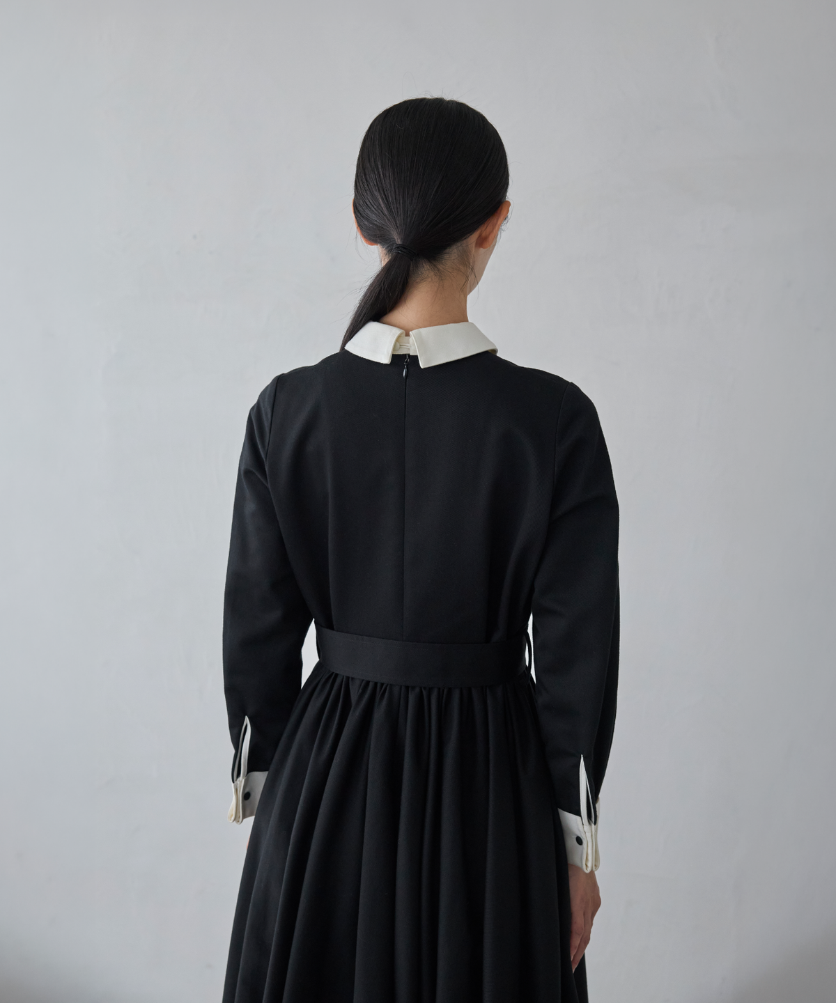 ≪通常販売≫【THE DRESS #32】double cuffs bicolor one piece（ダブルカフスバイカラーワンピース）≪2026年10月2日12:00販売開始≫