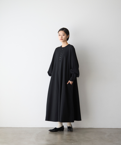 ≪通常販売≫henley neck volume sleeve one piece（ヘンリーネックボリュームスリーブワンピース）≪2025年9月26日15:00販売開始≫
