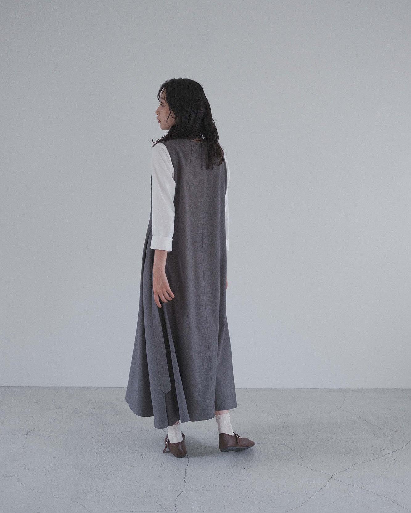 販売販売【即日】foufouジャンパースカート v neck jumper skirt ワンピース
