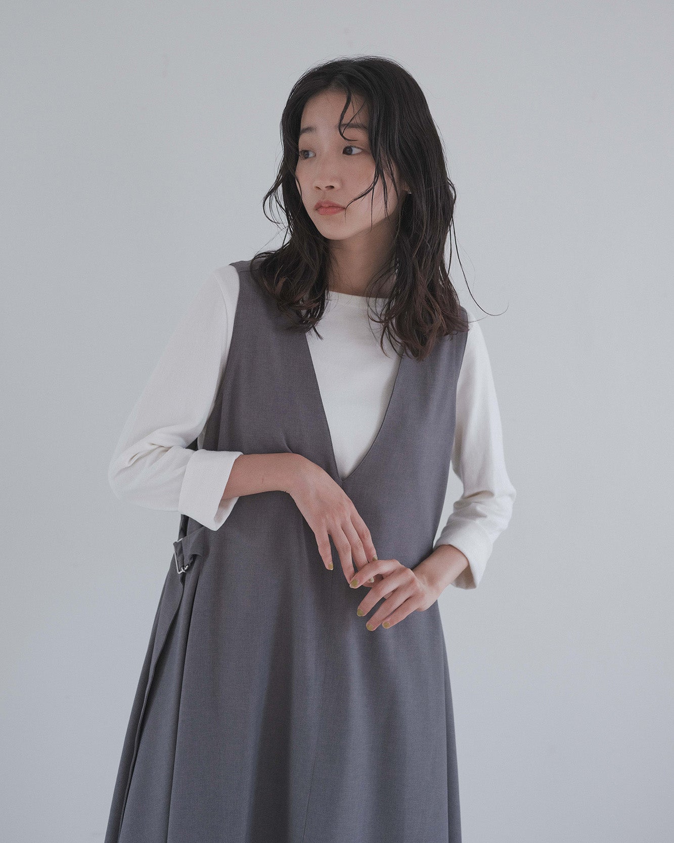 ≪予約販売≫v neck jumper  skirt（Vネックジャンパースカート）≪2024年3月4日15:00販売開始≫≪2024年5月下旬以降発送予定≫