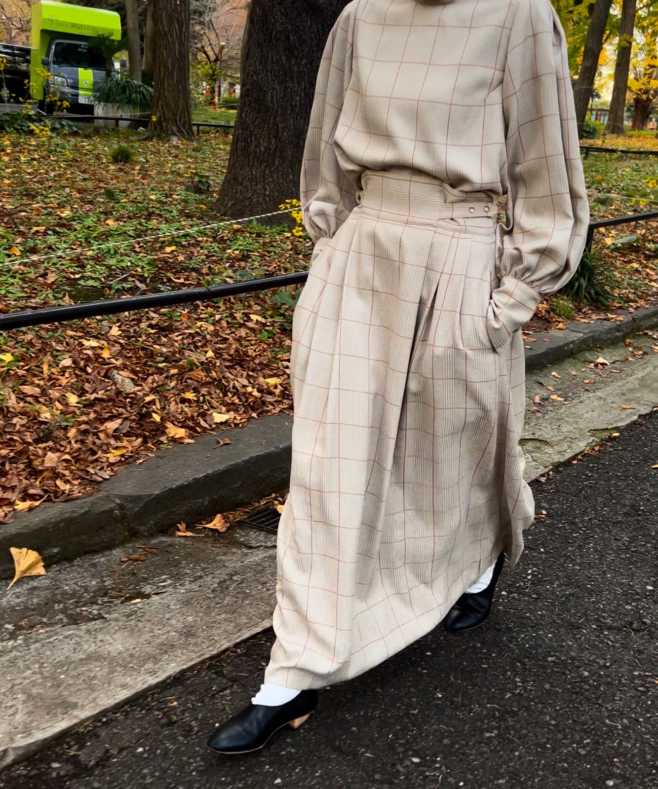 ≪在庫販売≫the holiday skirt（”平日”edition）（ホリデースカート”平日”エディション）