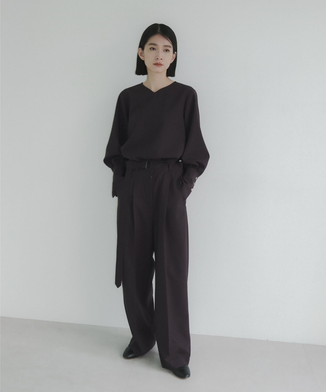 ≪在庫販売≫vneck easy long blouse（Vネックイージーロングブラウス）