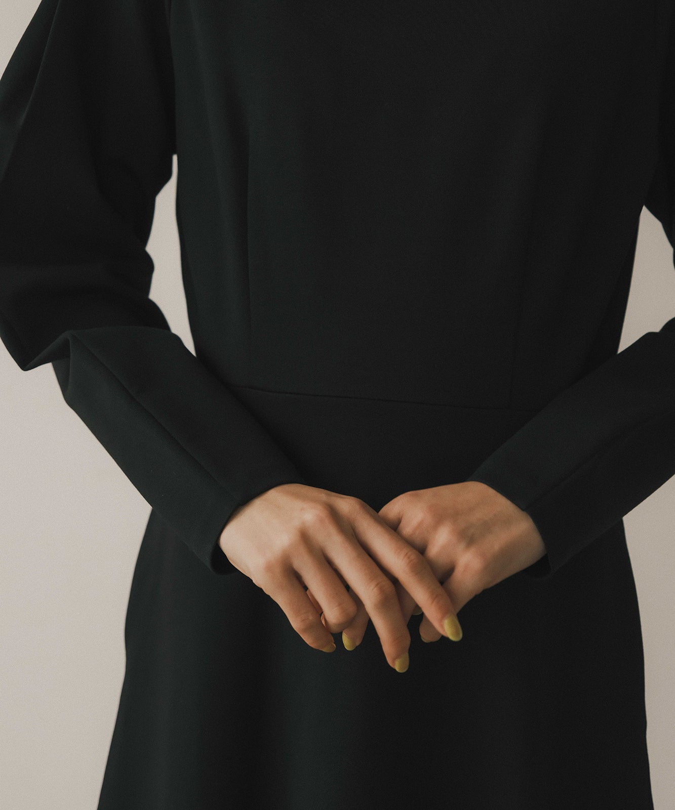≪在庫販売≫tuck sleeve ponti one piece(タックスリーブポンチ