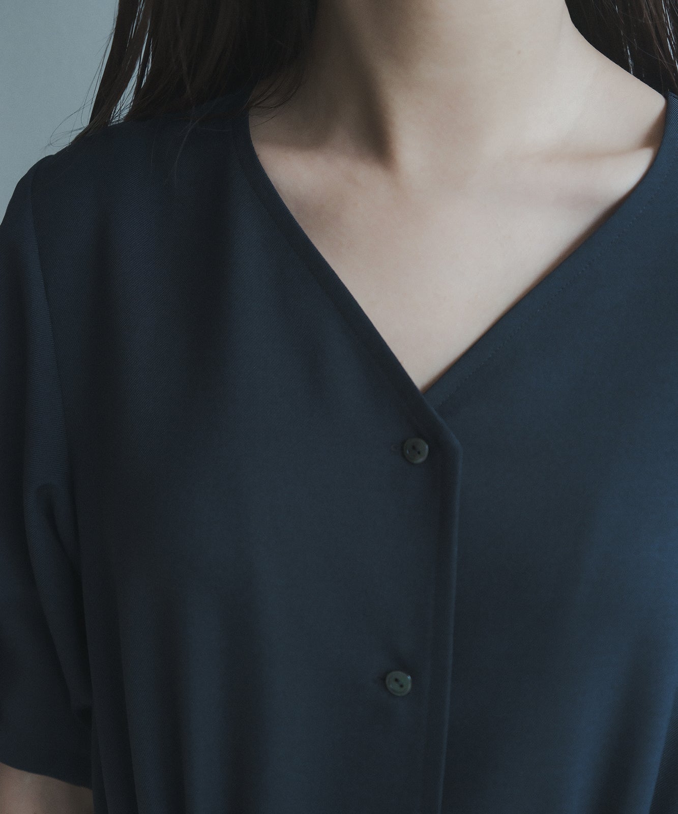 ≪在庫販売≫primitive classic vneck button  onepiece（プリミティブクラシックVネックボタンワンピース）≪2023年9月15日15:00販売開始≫