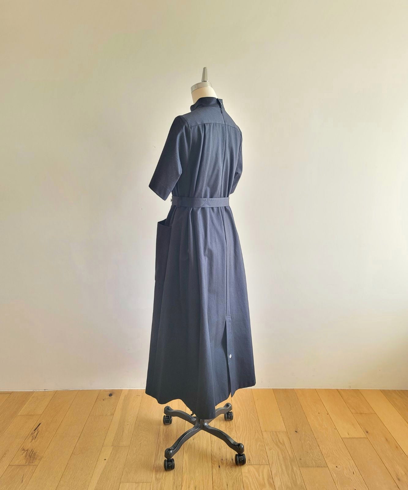 ≪予約販売≫【THE DRESS #21】de medical high neck dress（ドイツ