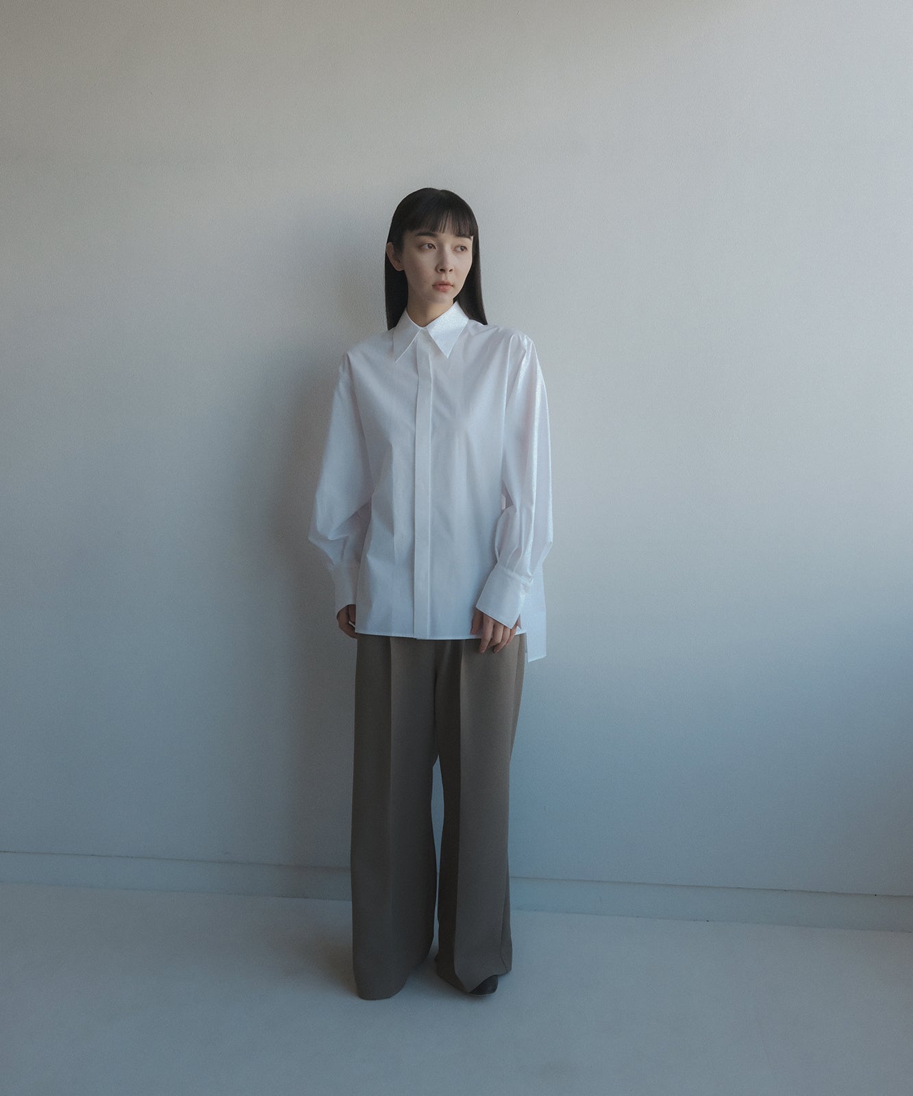 ≪在庫販売≫shirts coller sode powan blouse（シャツカラー袖ぽわん