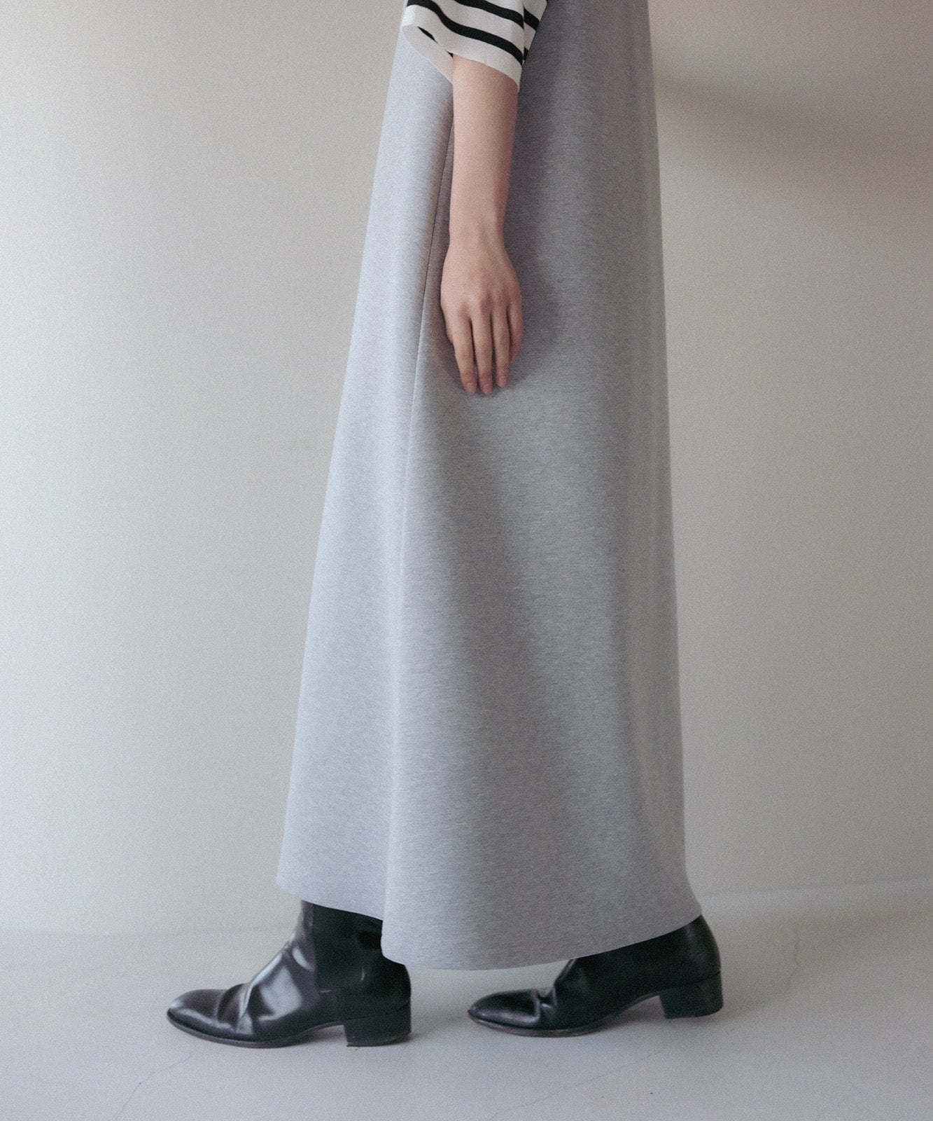 ≪在庫販売≫cardboard jumper skirt（カードボード ジャンパー