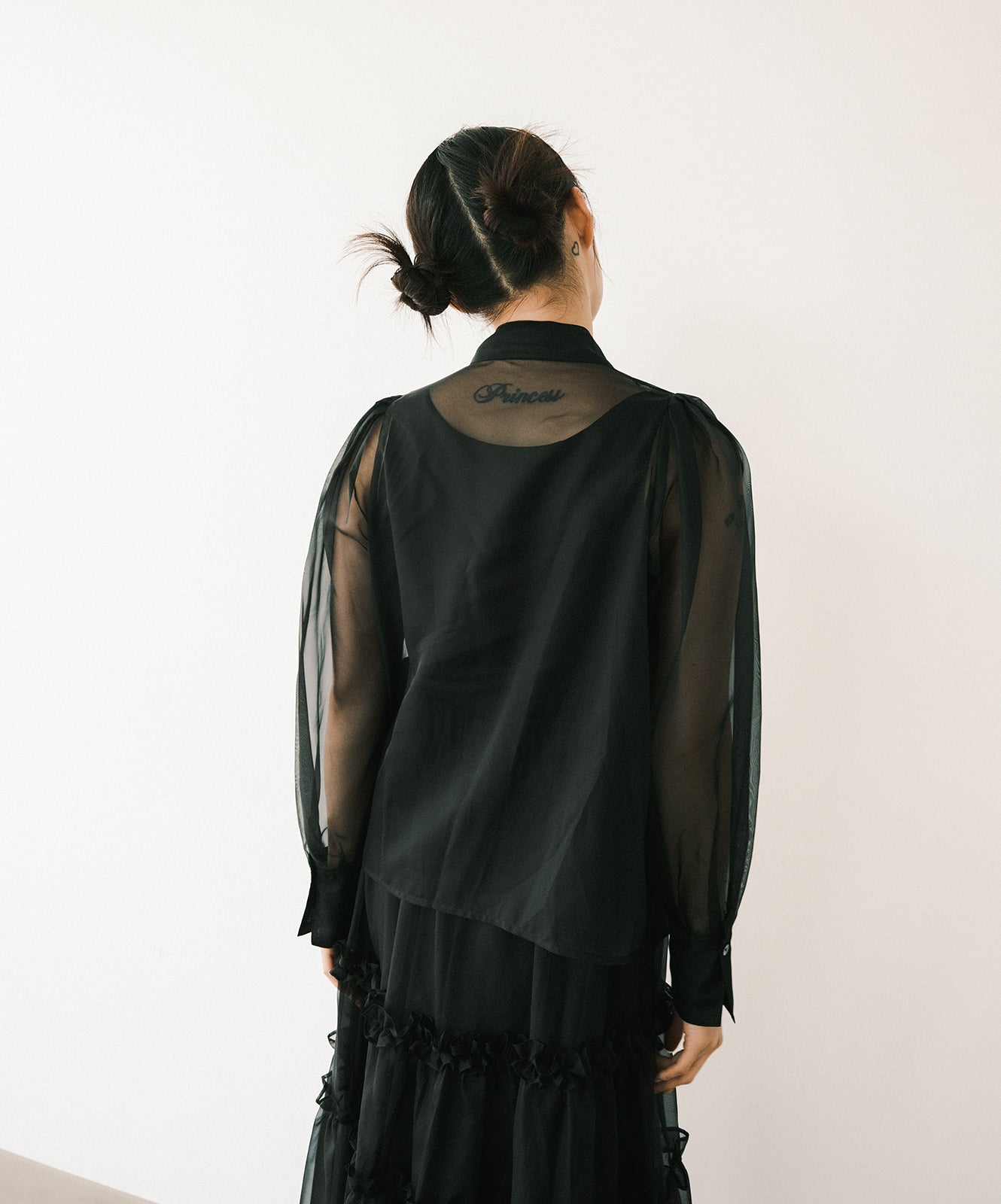 ≪在庫販売≫organza highneck flap blouse（オーガンジーハイネックフラップブラウス）≪2023年9月22日15:00販売開始≫