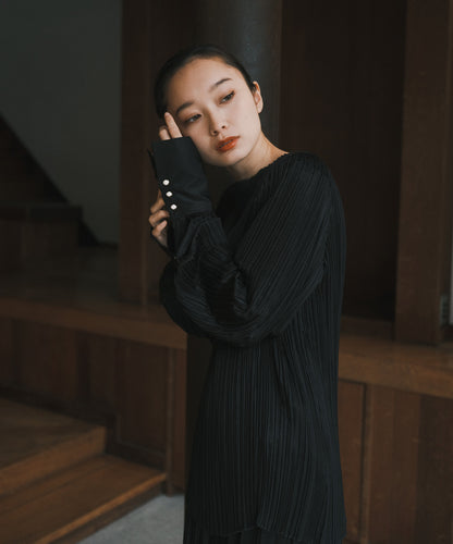 ≪在庫販売≫pleats classic blouse（プリーツクラシックブラウス）≪2023年11月15日15:00販売開始≫
