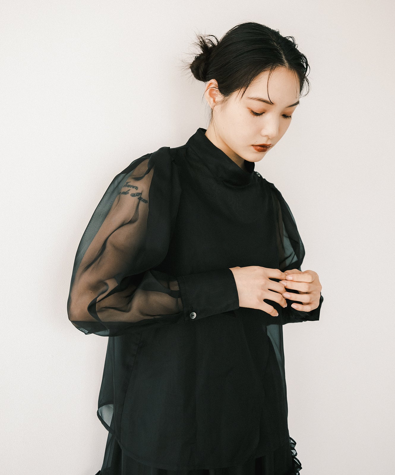 ≪在庫販売≫organza highneck flap blouse（オーガンジーハイネックフラップブラウス）