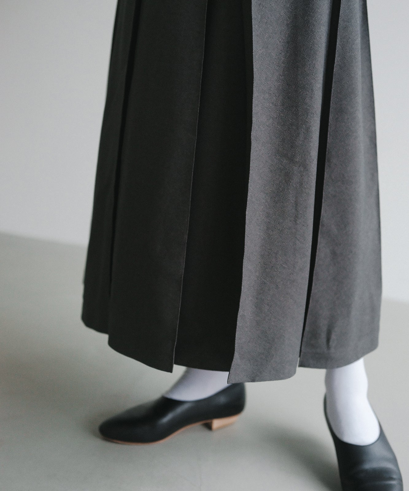 ≪在庫販売≫primitive tuck skirt（プリミティブタックスカート）