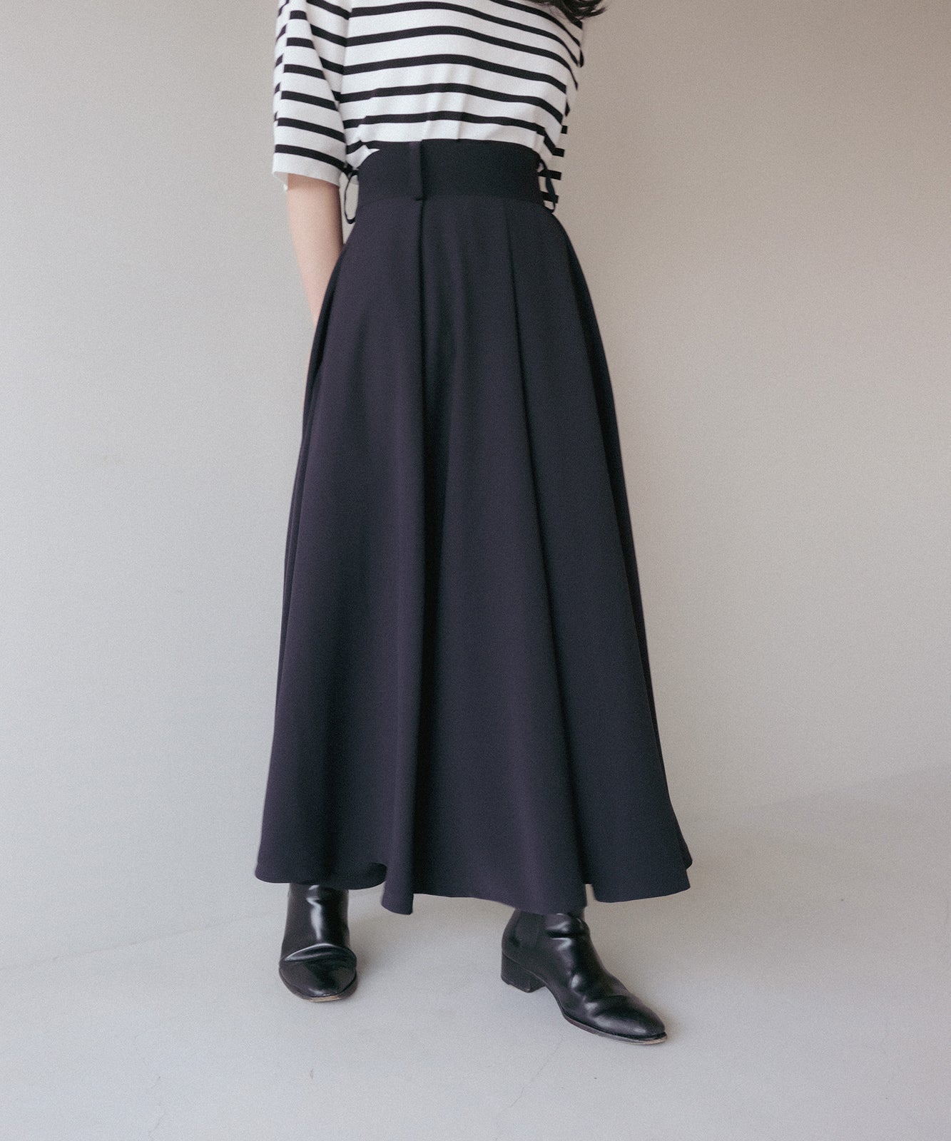 ≪在庫販売≫toro tuck flare skirt（トロタックフレアスカート 