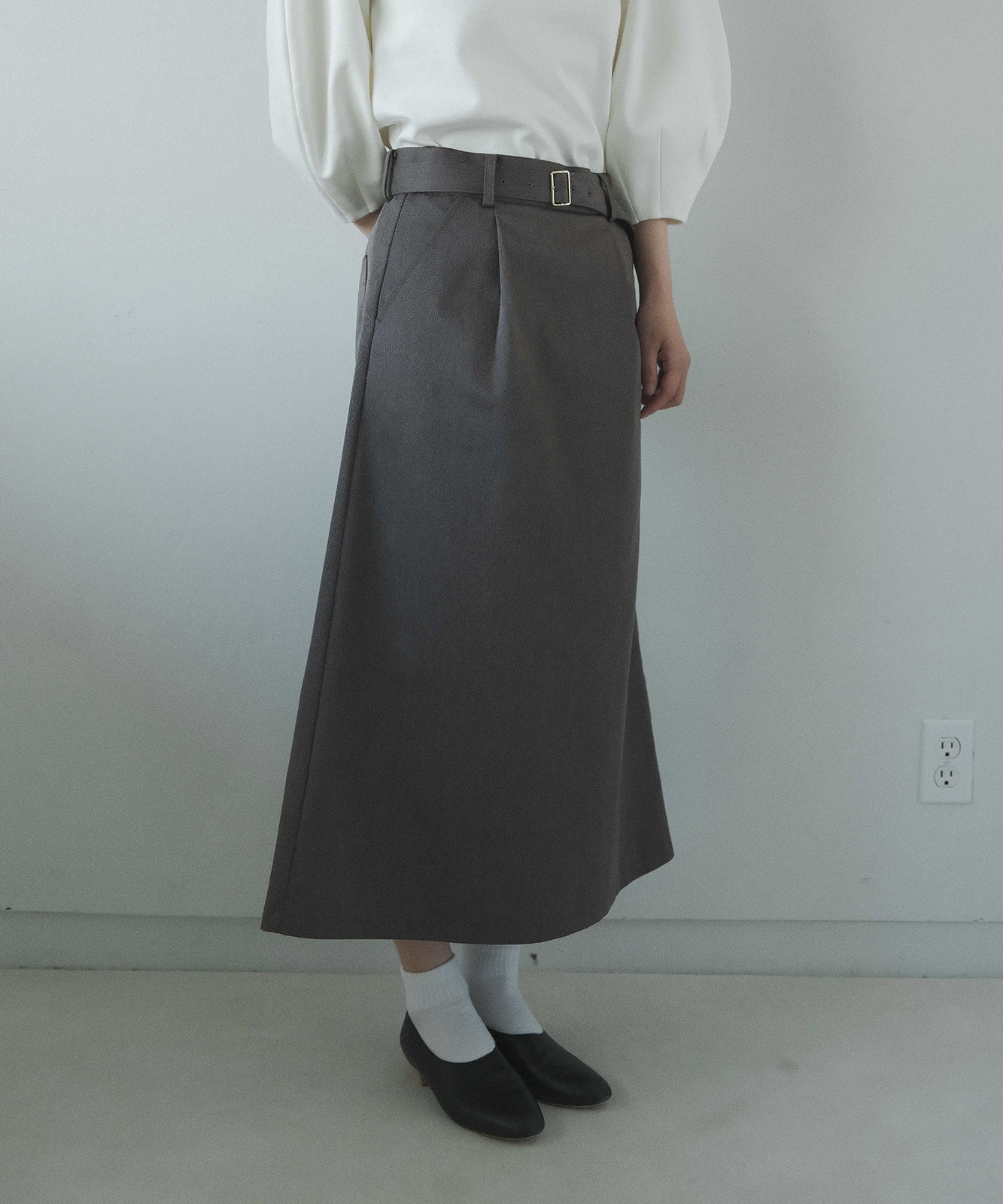 ≪在庫販売≫cotton straight skirt（2023）≪2023年8月1日19:00販売