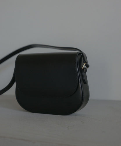 ≪予約販売≫minimal shoulder bag “ chipie “ （ミニマルショルダーバッグ "シピ”）≪2023年8月30日15:00販売開始≫≪2023年12月上旬発送予定≫
