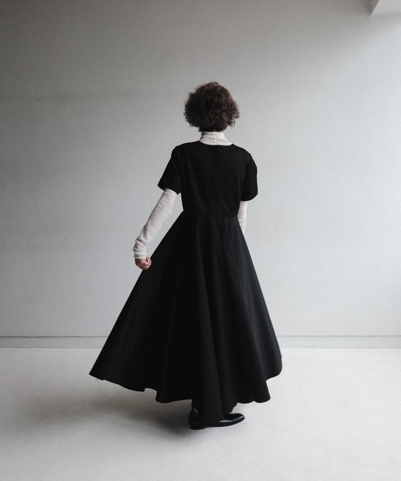 ≪在庫販売≫【THE Dress #00】black Flare onepiece(ブラックフレアワンピース) 在庫販売 / ブラック / Mサイズ