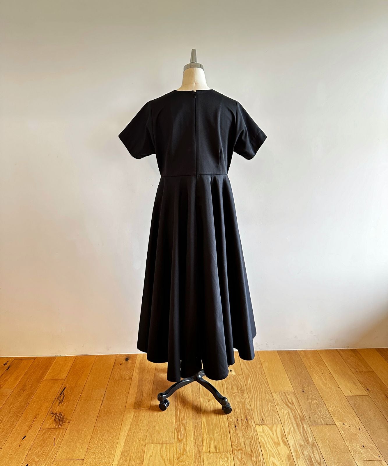 ≪在庫販売≫【THE DRESS #00】black flare onepiece（ブラックフレアワンピース）≪2024年5月8日15:00販売開始≫