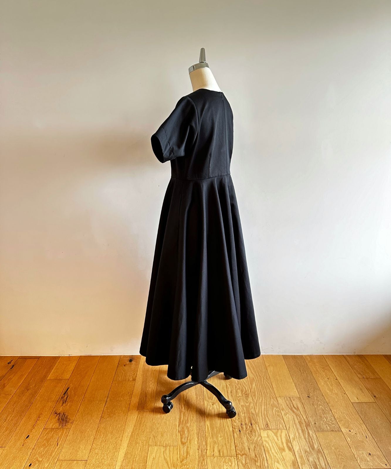 ≪在庫販売≫【THE DRESS #00】black flare onepiece（ブラックフレアワンピース）≪2024年5月8日15:00販売開始≫