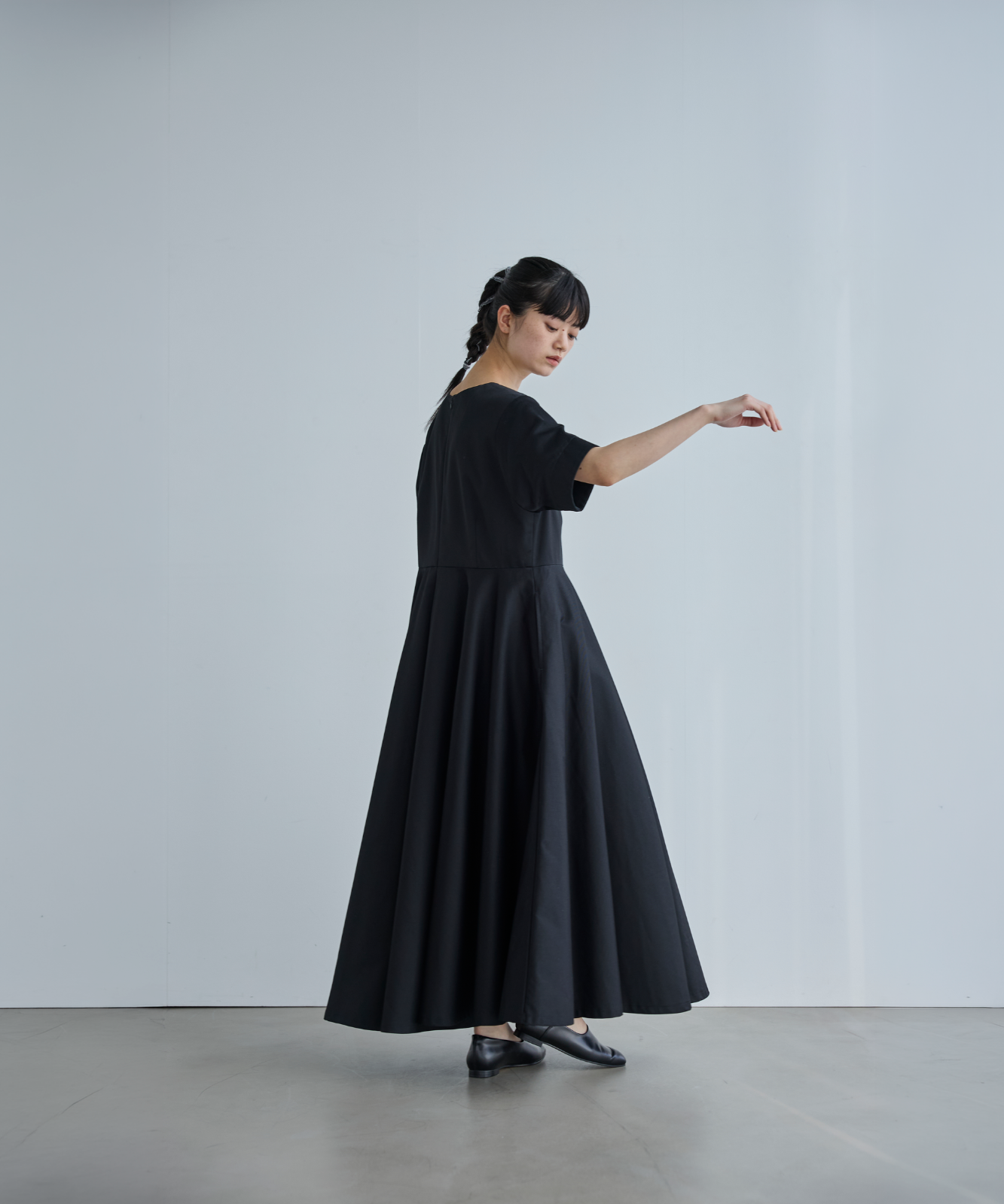 ≪通常販売≫【THE DRESS #00】black flare onepiece（ブラックフレアワンピース）