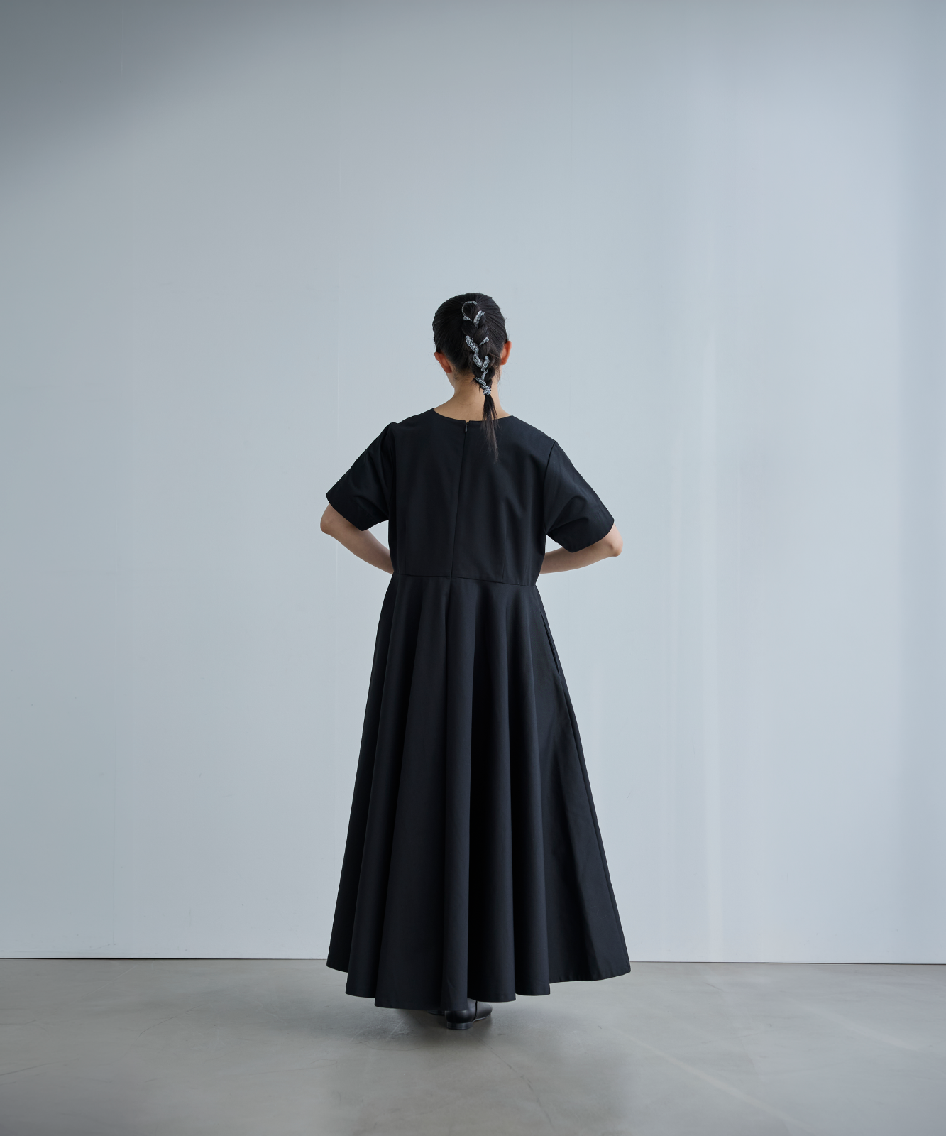 ≪通常販売≫【THE DRESS #00】black flare onepiece（ブラックフレアワンピース）
