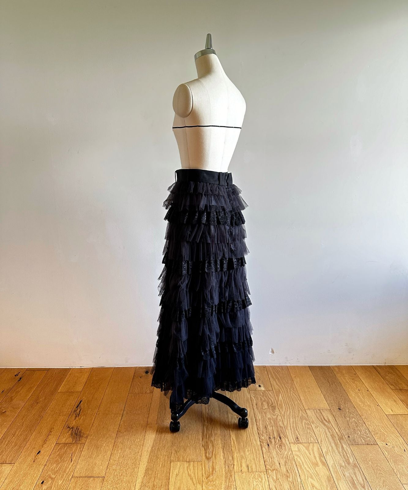 ≪在庫販売≫tulle lace black tiered skirt（チュールレースブラック 